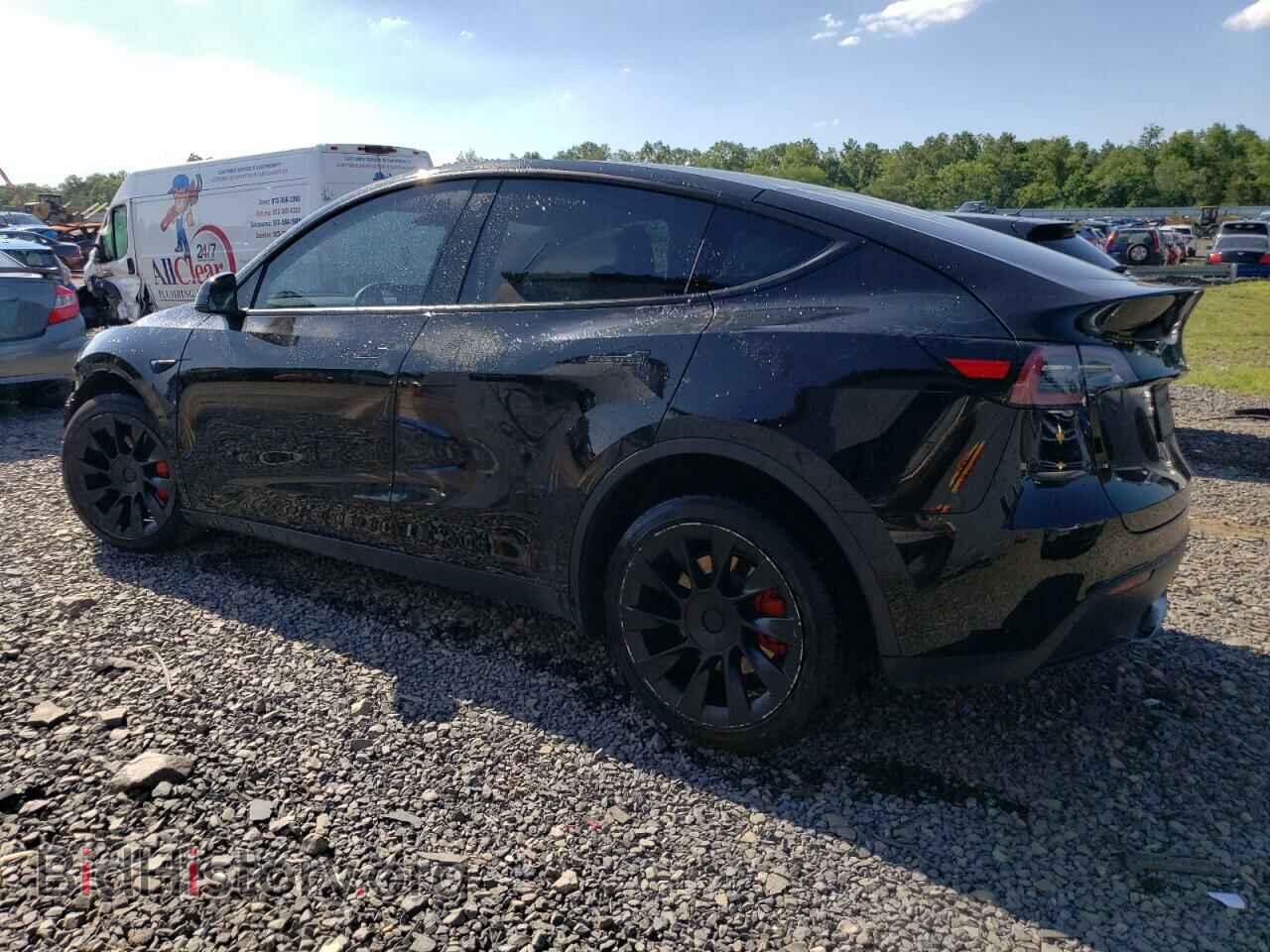 2022 TESLA MODEL Y - VIN: 7SAYGDEE0NF322658 - Photo 2