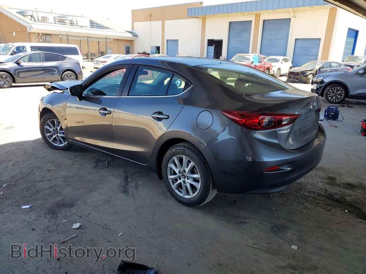 2018 MAZDA 3 - VIN: 3MZBN1U76JM189837 - Фото 2