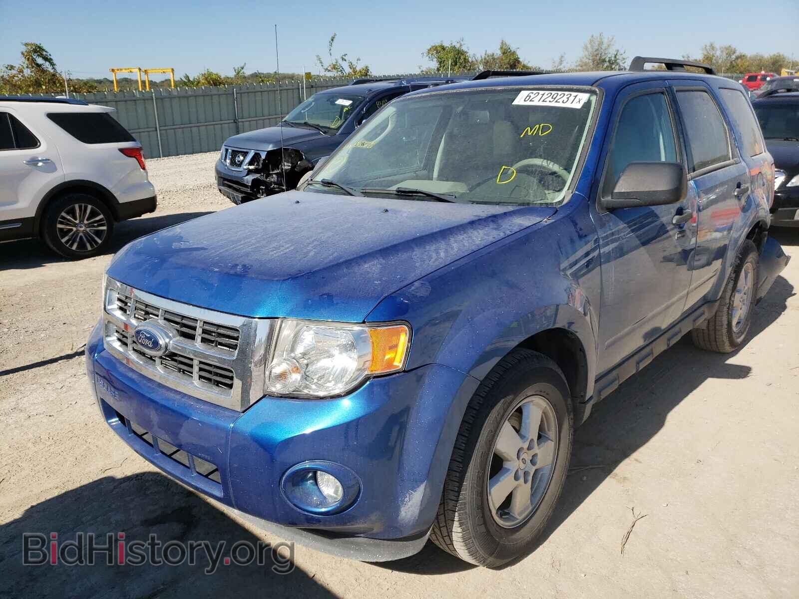 2011 FORD ESCAPE - VIN: 1FMCU0DG4BKB13378 - Фото 2