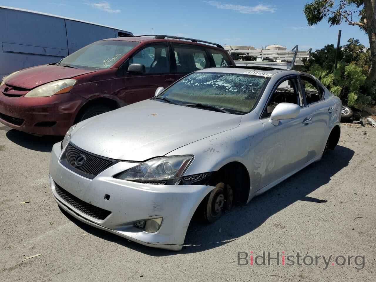 Photo JTHBE262872010884 - LEXUS IS 2007