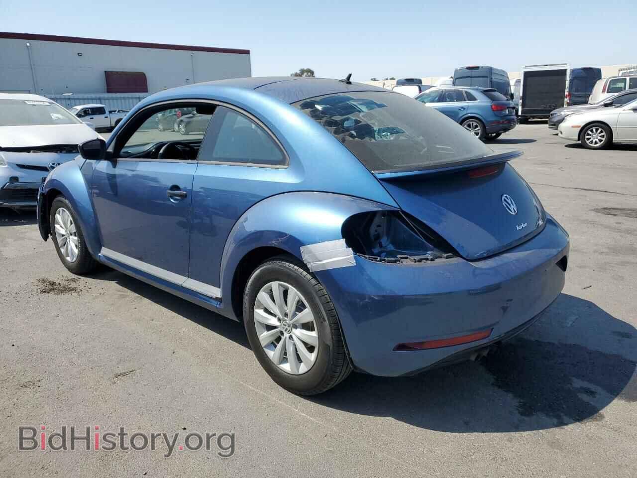 2017 VOLKSWAGEN BEETLE - VIN: 3VWF17AT4HM604780 - Фото 2
