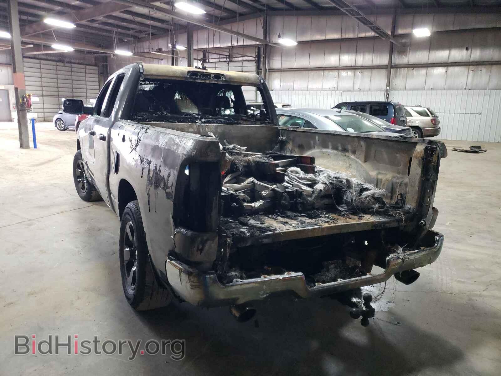 2019 RAM 1500 - VIN: 1C6SRFBT5KN841060 - Фото 3