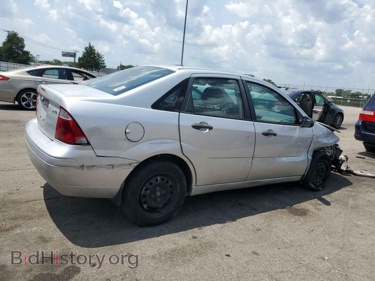 2006 FORD FOCUS - VIN: 1FAHP34N66W215514 - Фото 3