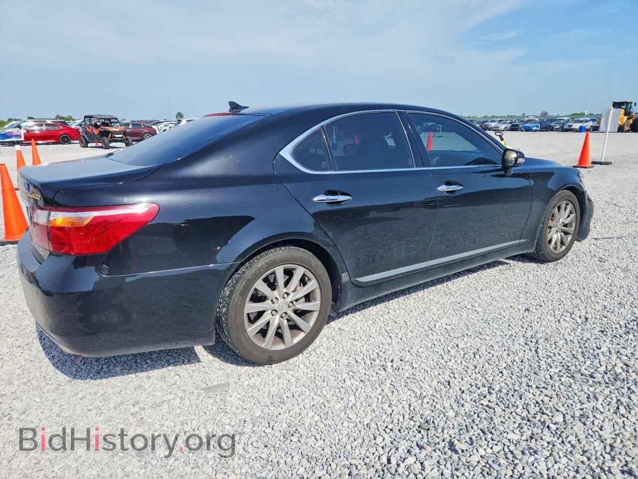 2011 LEXUS LS460 - VIN: JTHCL5EF2B5010368 - Photo 3
