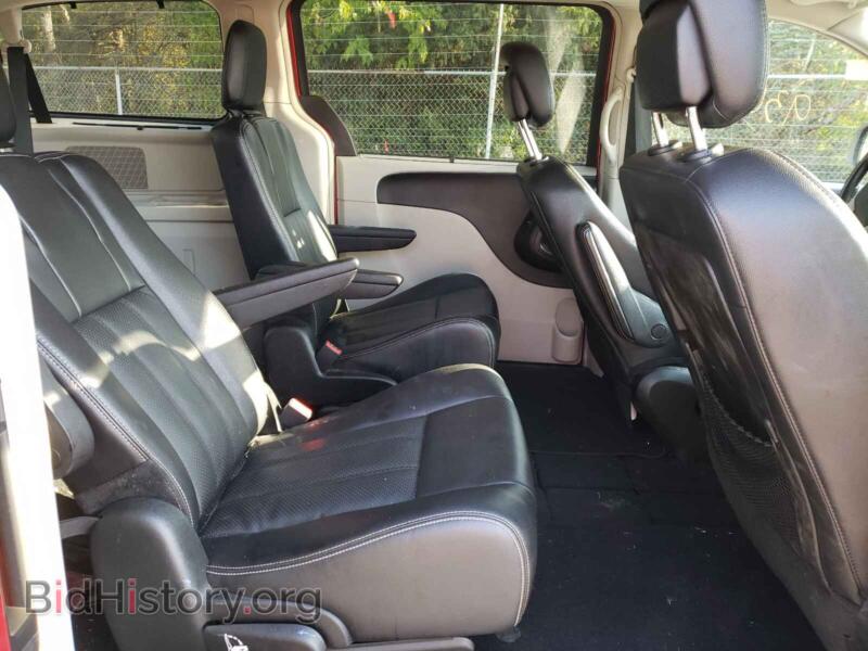 2014 Chrysler MINIVAN (VIN 2C4RC1CG7ER147619) — photo 6 of 10