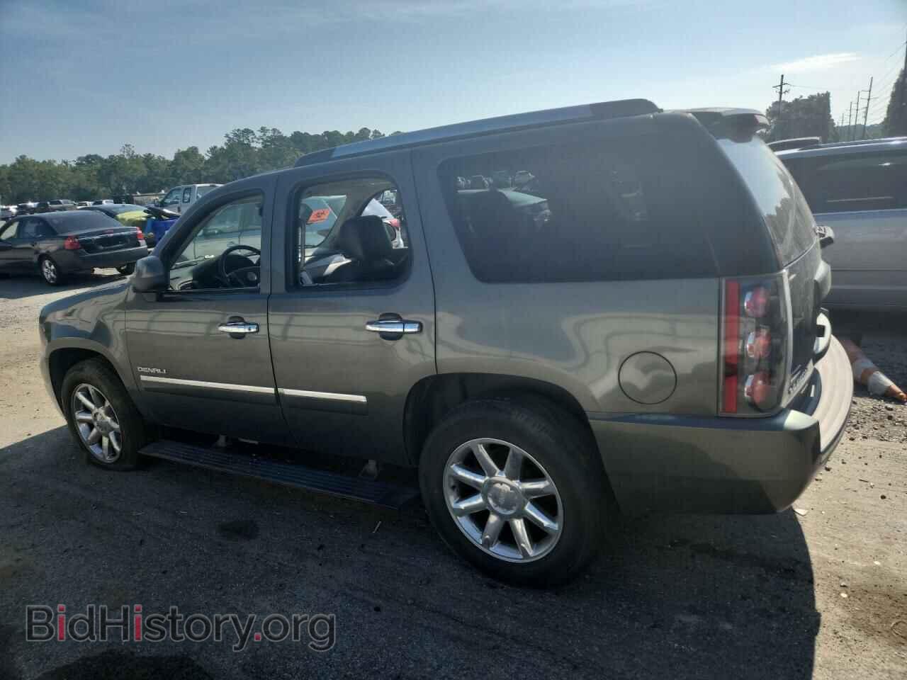 2011 GMC YUKON - VIN: 1GKS1EEF9BR225939 - Фото 2