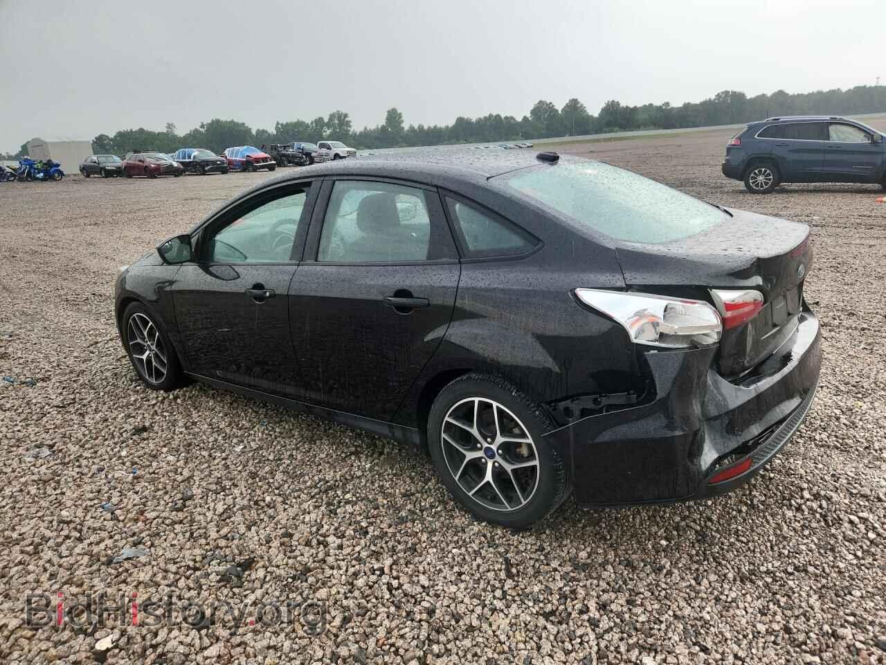 2018 FORD FOCUS - VIN: 1FADP3FE1JL284956 - Photo 2