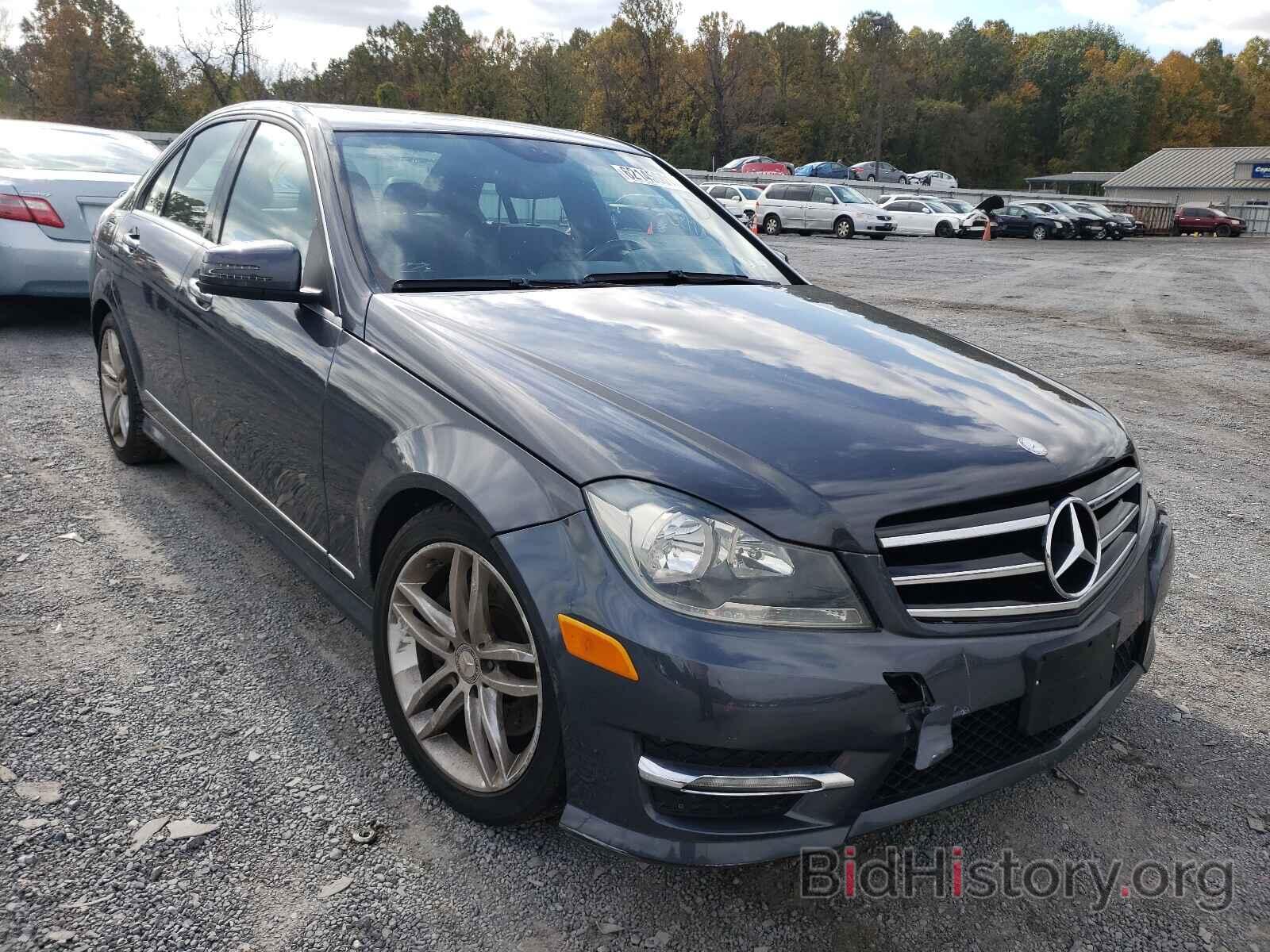 Photo WDDGF8AB3DR242462 - MERCEDES-BENZ C-CLASS 2013