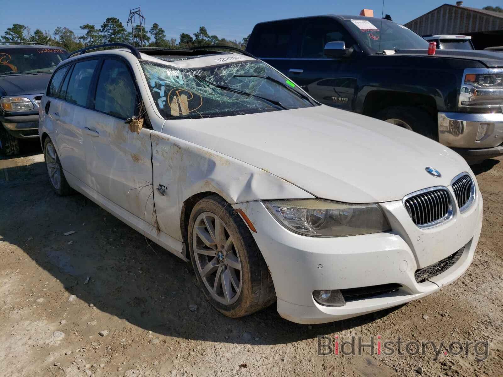 Photo WBAUT9C54AA191371 - BMW 3 SERIES 2010