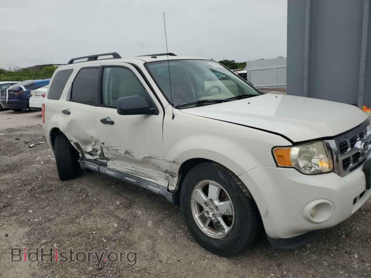 2011 FORD ESCAPE - VIN: 1FMCU0D72BKA04417 - Photo 4