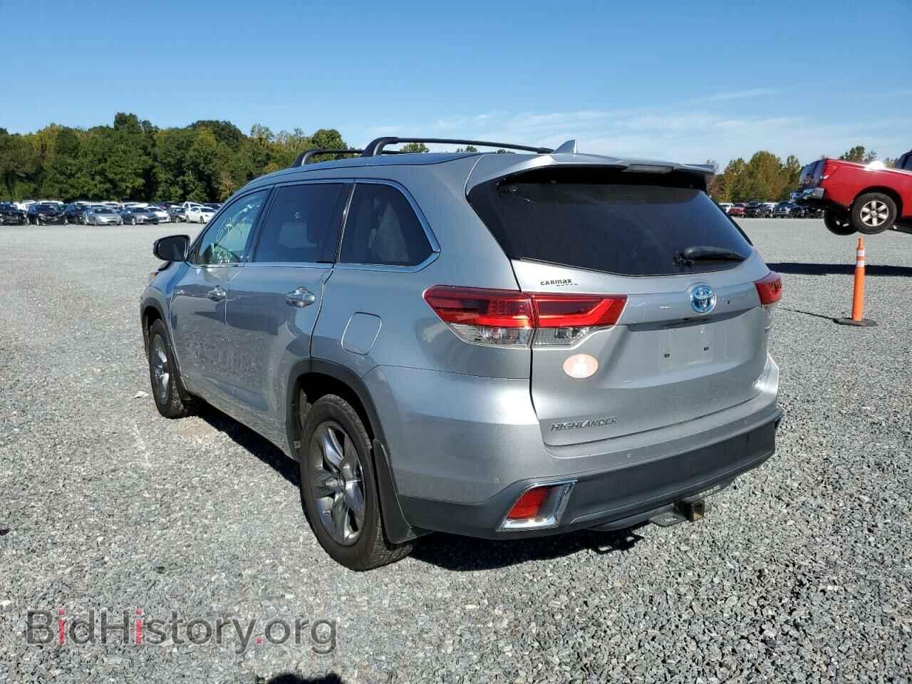 2017 TOYOTA HIGHLANDER - VIN: 5TDDGRFH2HS032164 - Фото 3