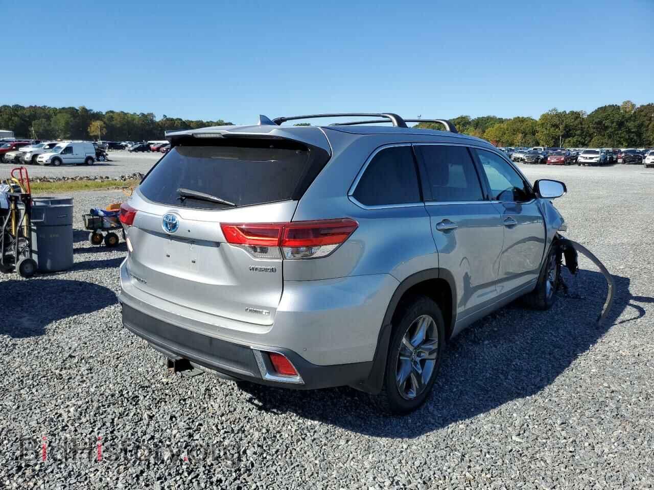 2017 TOYOTA HIGHLANDER - VIN: 5TDDGRFH2HS032164 - Фото 4