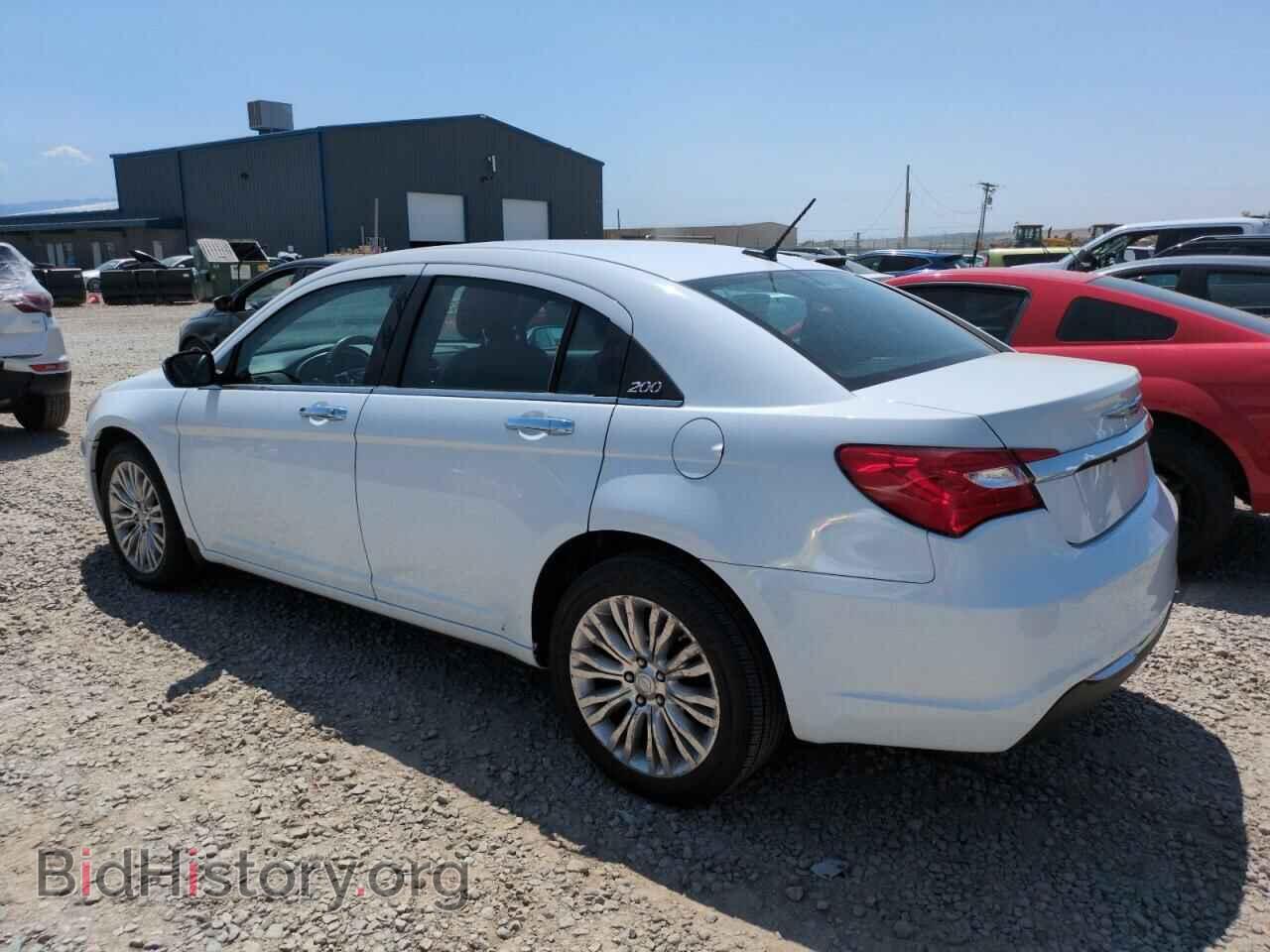 2013 CHRYSLER 200 - VIN: 1C3CCBCG2DN522506 - Фото 2