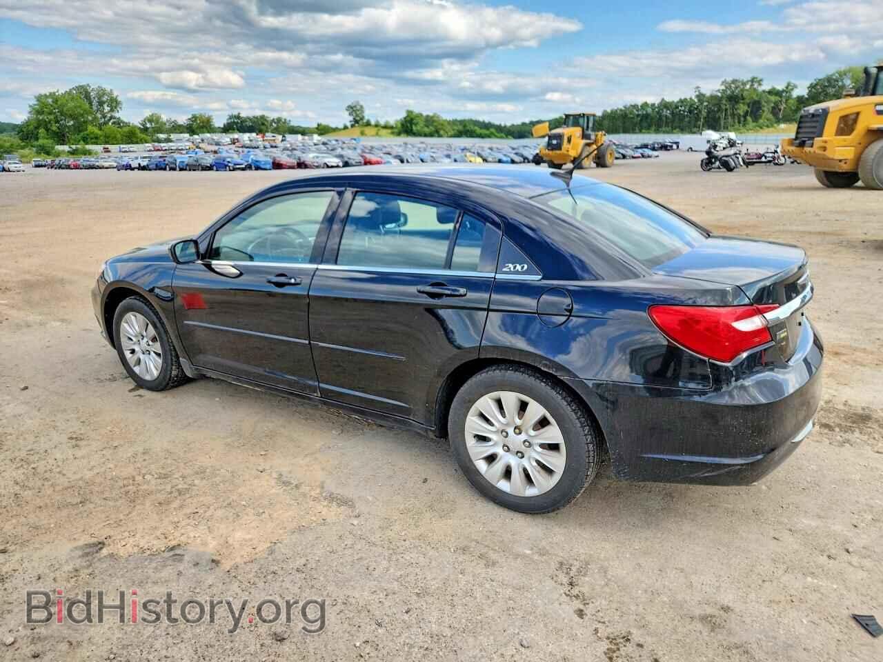 2012 CHRYSLER 200 - VIN: 1C3CCBAG8CN268298 - Фото 2