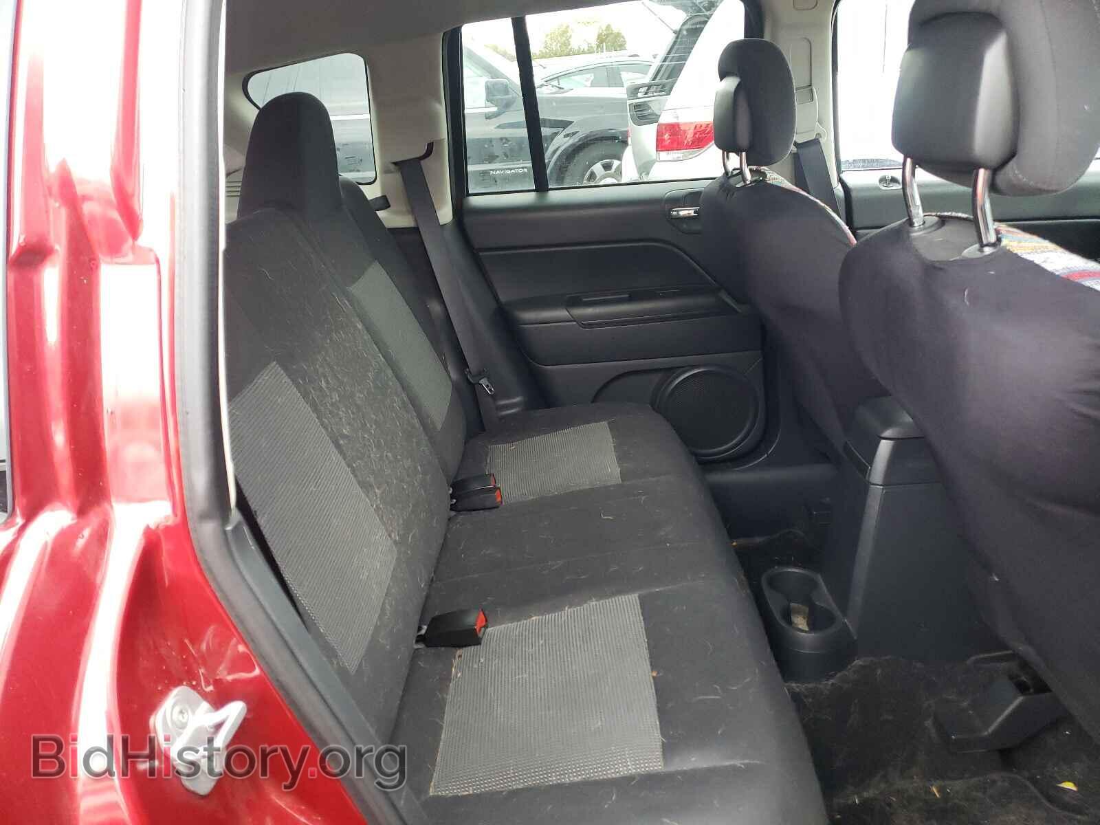 2011 JEEP COMPASS - VIN: 1J4NF1FB6BD158982 - Photo 6