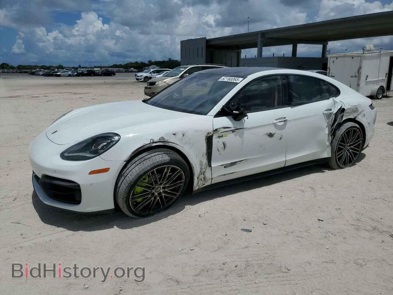 Photo WP0AK2A76PL132081 - PORSCHE PANAMERA 2023