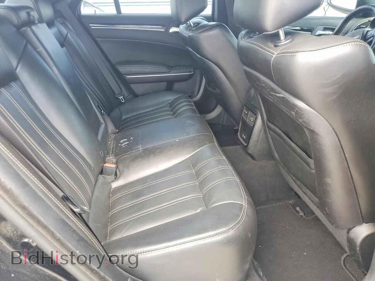 2019 CHRYSLER 300 - VIN: 2C3CCAGG0KH586134 - Photo 10