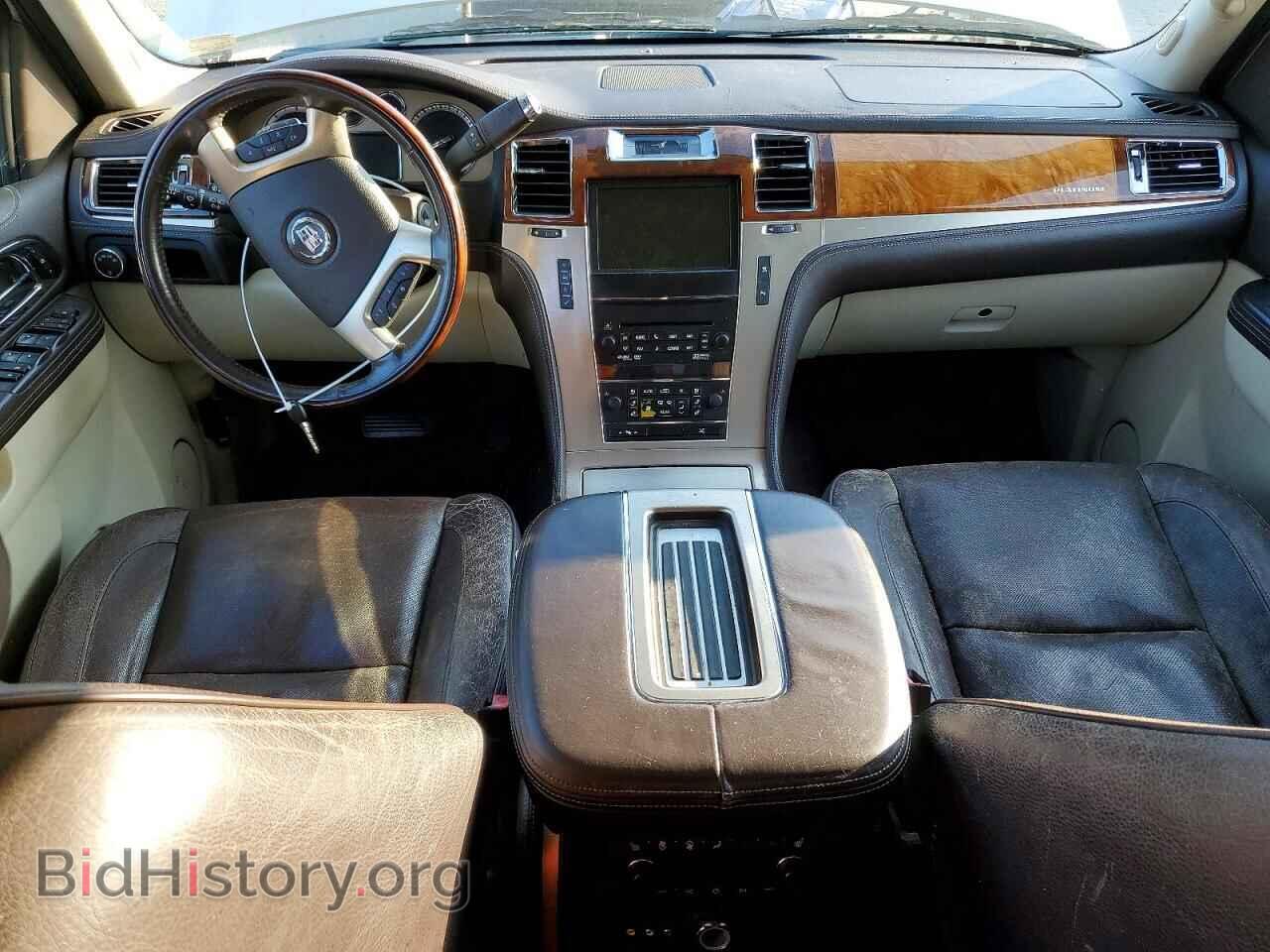 2011 CADILLAC ESCALADE - VIN: 1GYS4DEF7BR260583 - Фото 8