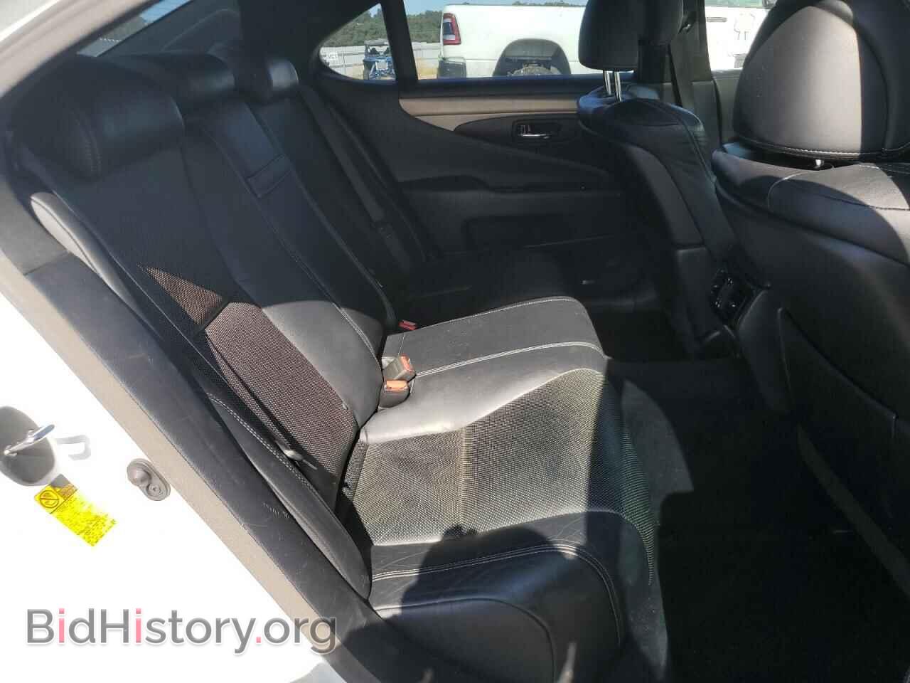 2014 LEXUS LS460 - VIN: JTHBL5EFXE5130628 - Photo 10
