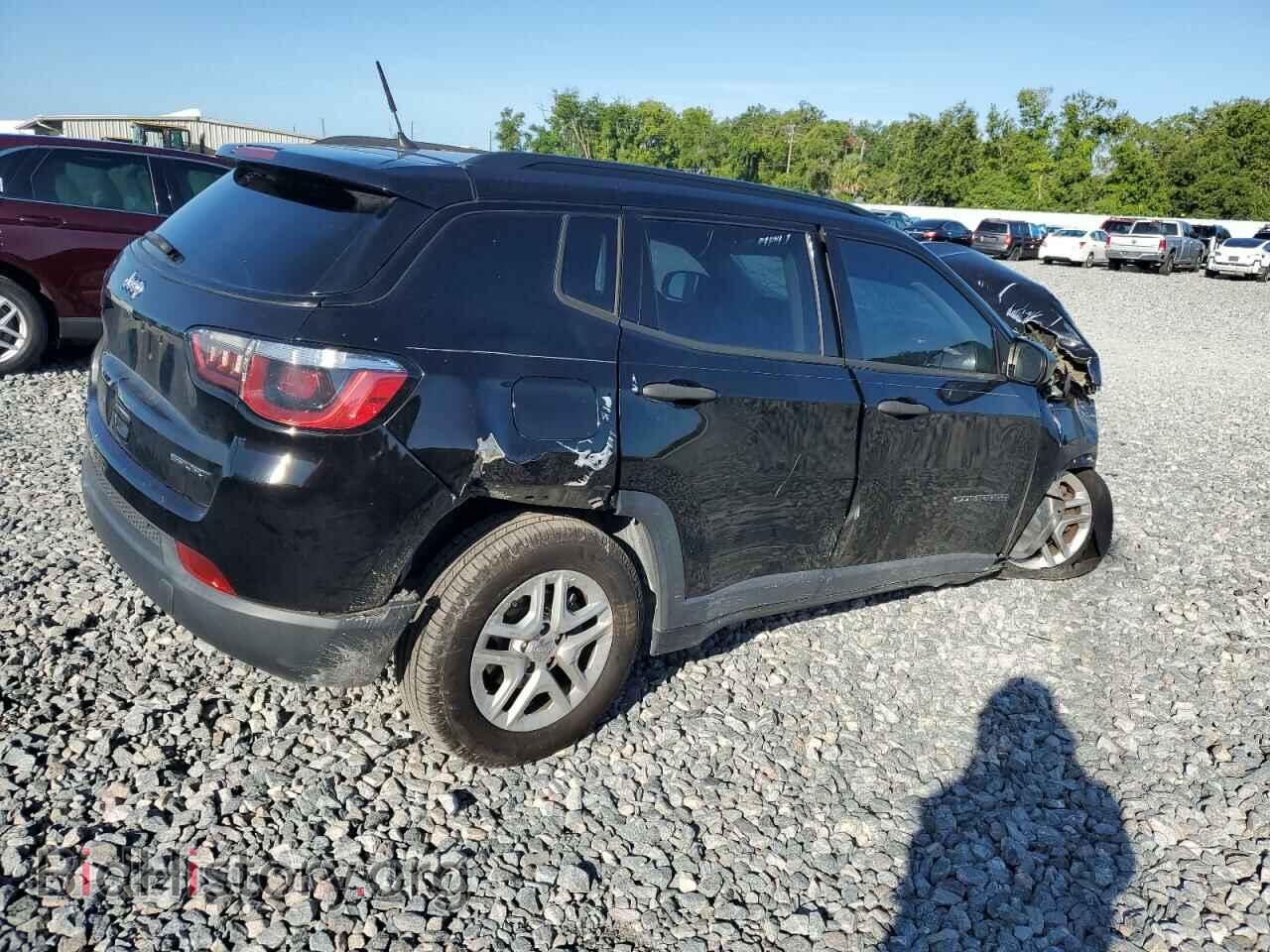 2018 JEEP COMPASS - VIN: 3C4NJCABXJT106979 - Фото 3