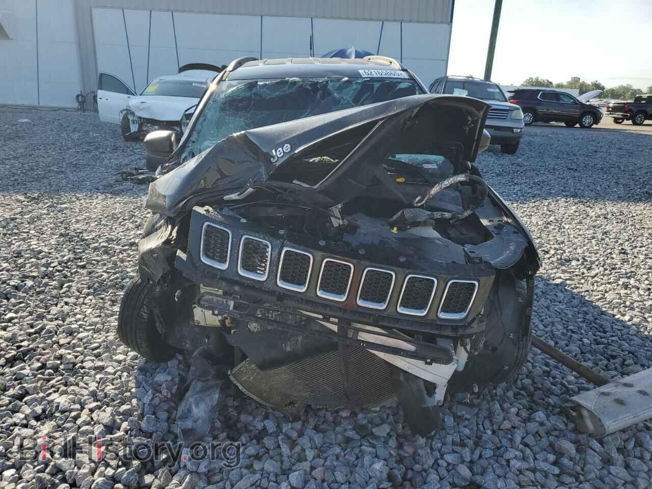 2018 JEEP COMPASS - VIN: 3C4NJCABXJT106979 - Фото 5