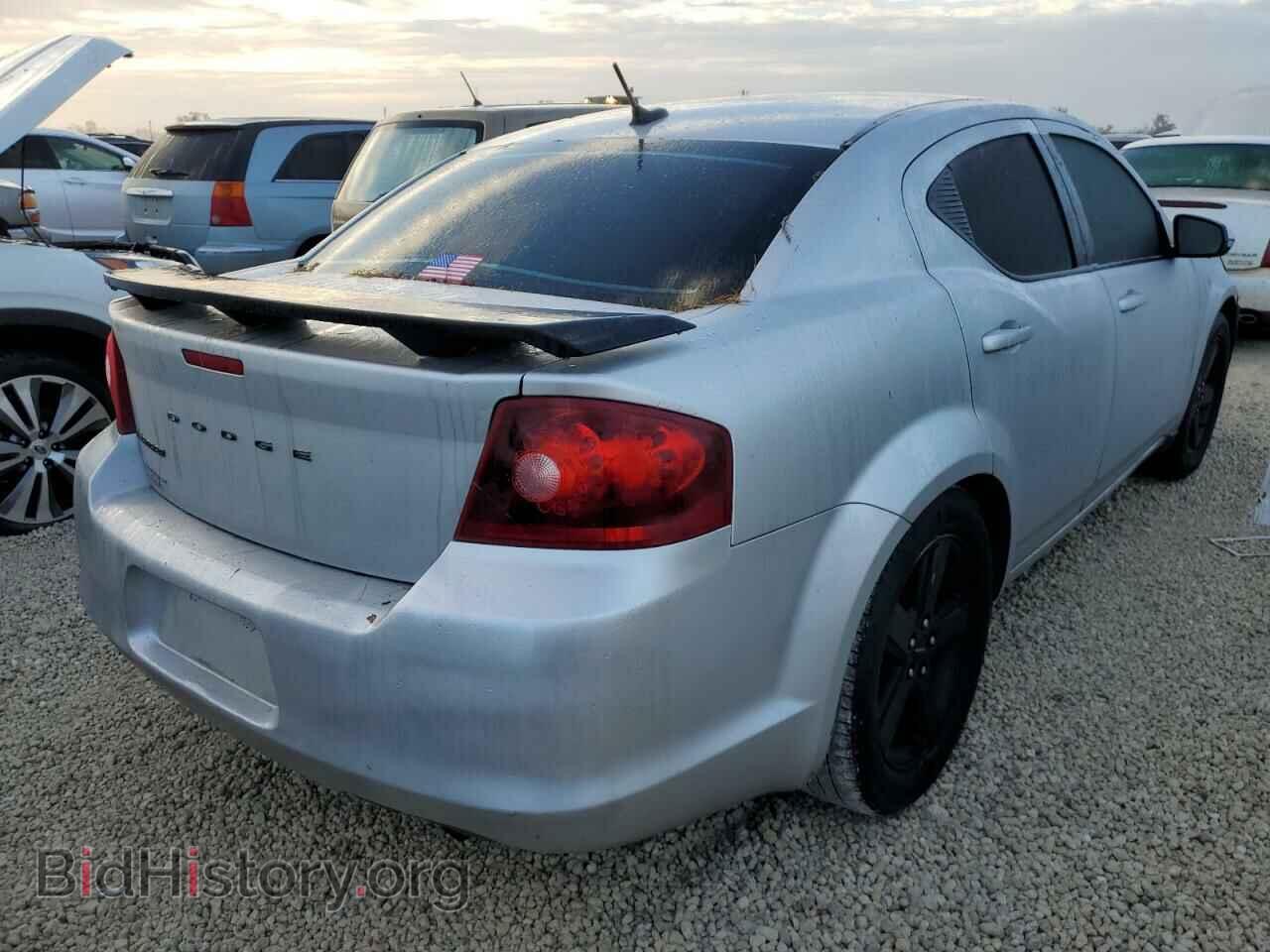 2011 DODGE AVENGER - VIN: 1B3BD1FB3BN560940 - Фото 4