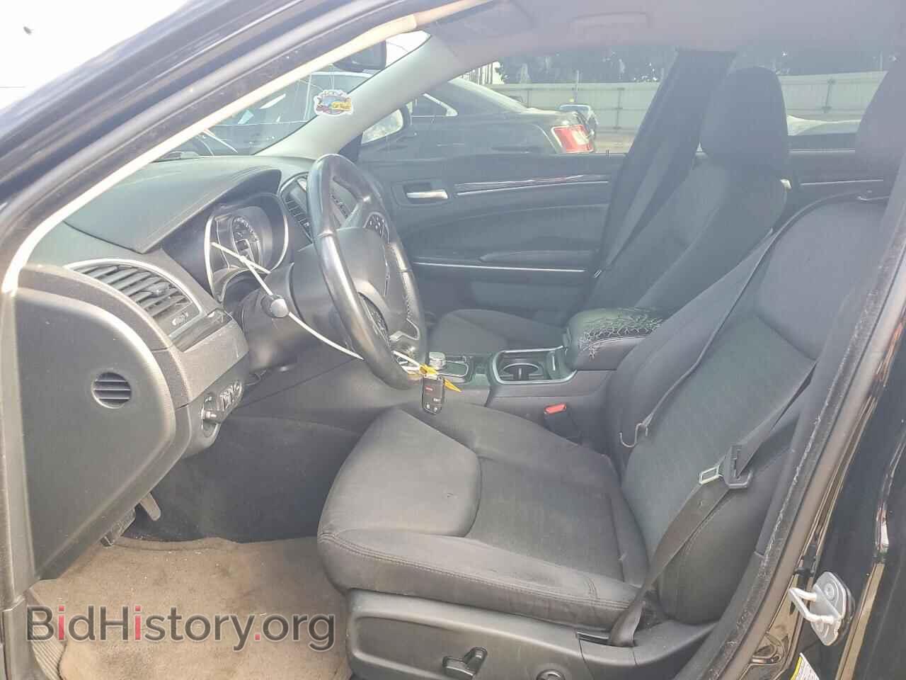 2019 CHRYSLER 300 - VIN: 2C3CCAAG2KH507281 - Фото 7