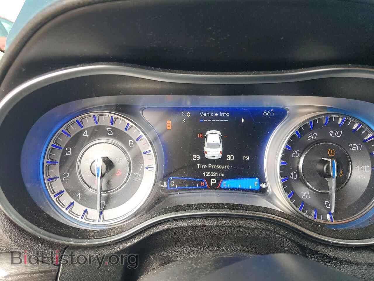 2019 CHRYSLER 300 - VIN: 2C3CCAAG2KH507281 - Фото 9