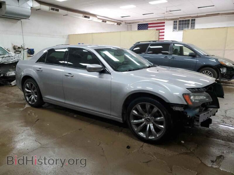 2014 Chrysler 300 (VIN 2C3CCABG6EH291521) — photo 4 of 14