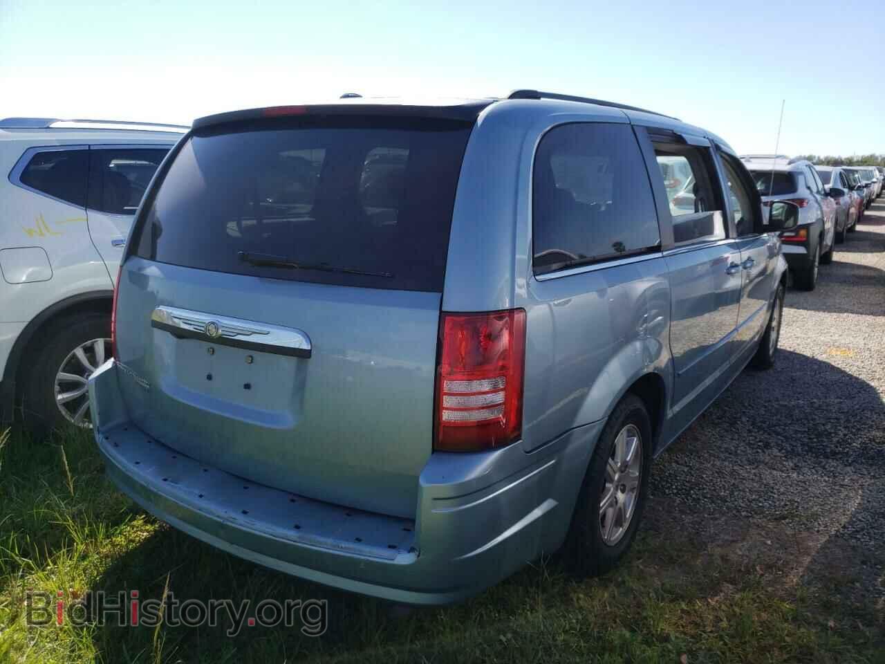 2008 CHRYSLER MINIVAN - VIN: 2A8HR54PX8R759732 - Фото 4