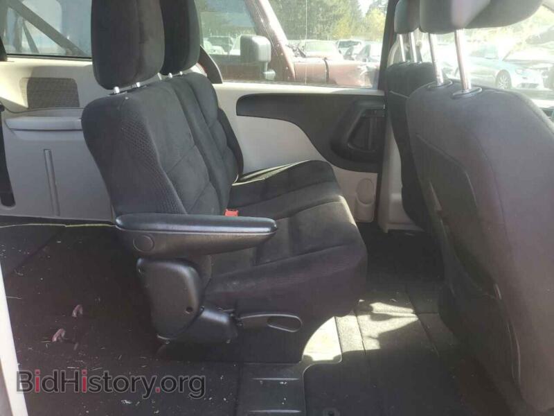 2014 Dodge CARAVAN (VIN 2C4RDGBG3ER407645) — photo 6 of 10