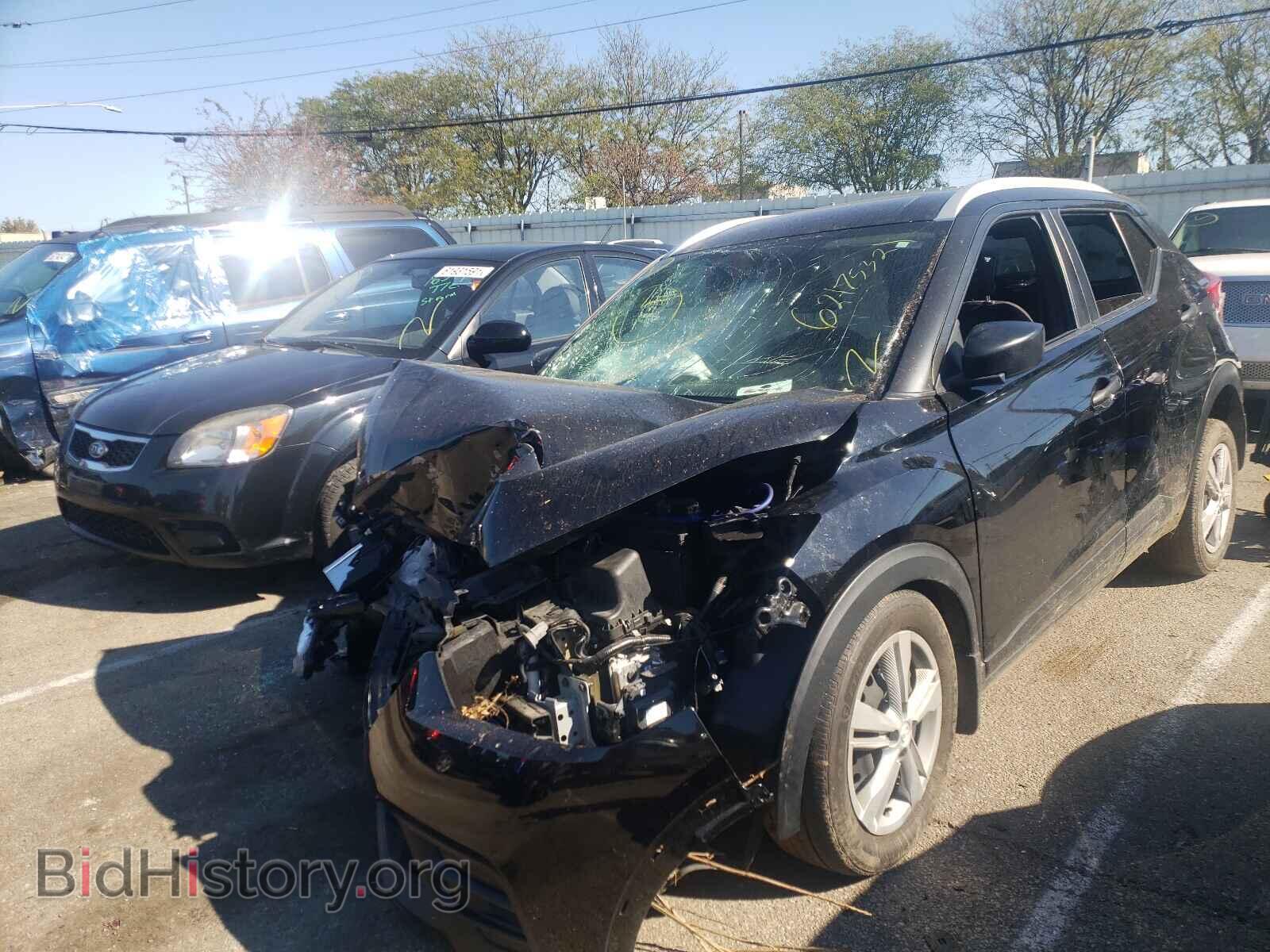 2019 NISSAN KICKS - VIN: 3N1CP5CU3KL538740 - Фото 2