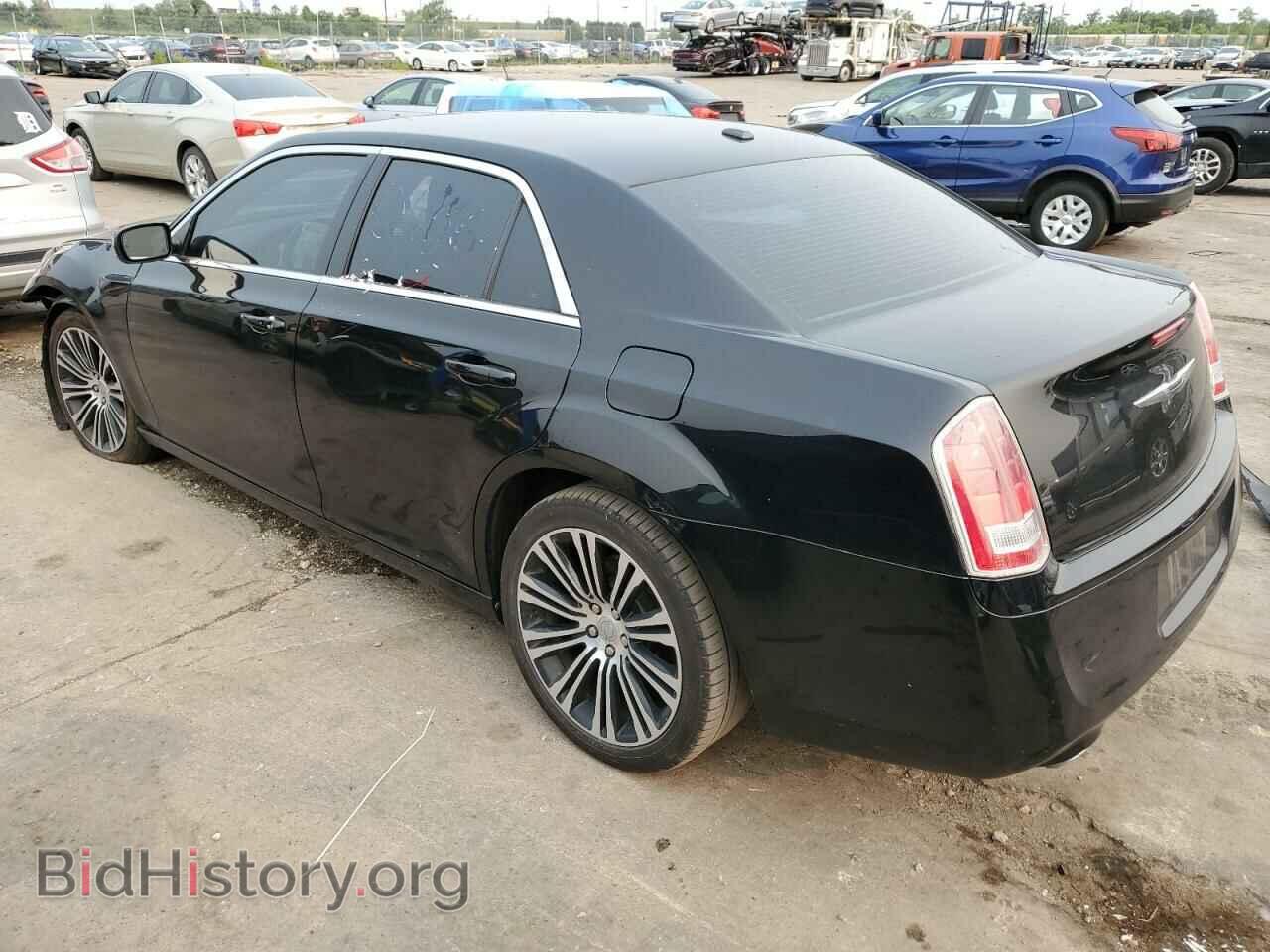 2012 CHRYSLER 300 - VIN: 2C3CCABG2CH140446 - Фото 2