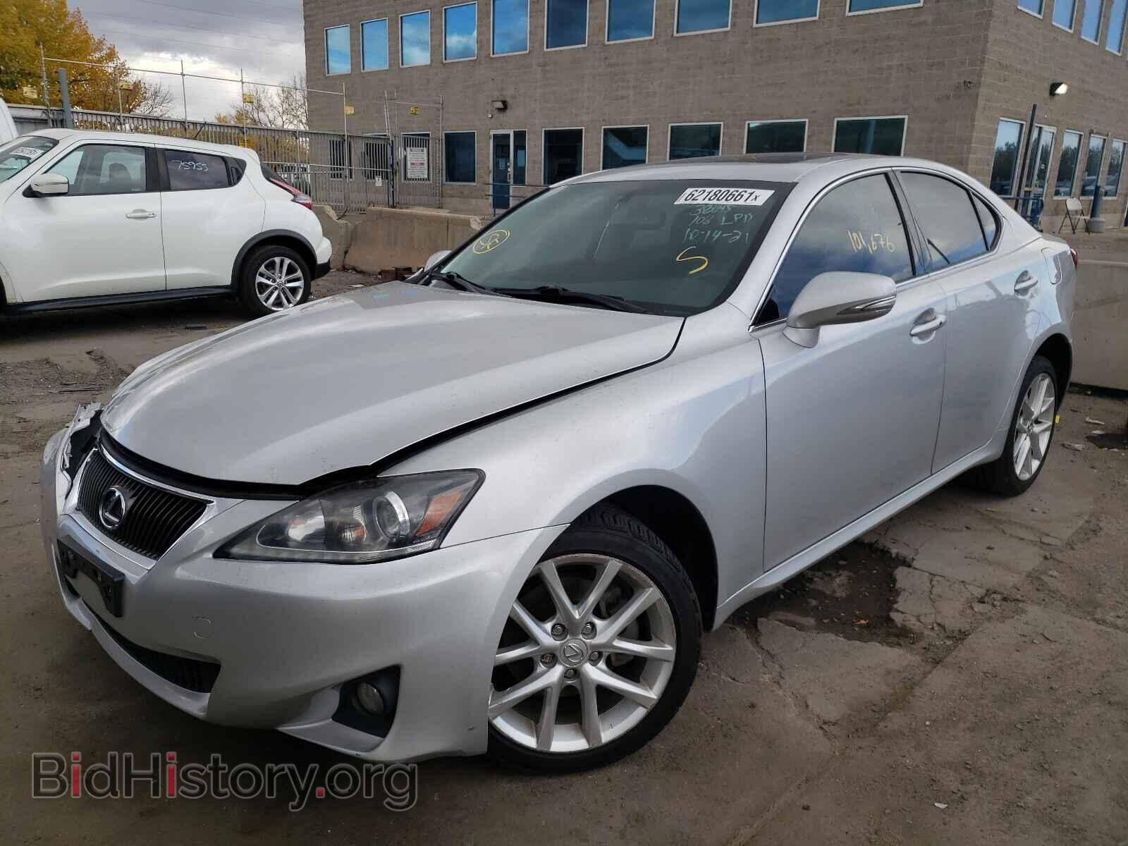 2011 LEXUS IS - VIN: JTHCF5C21B5052022 - Photo 2