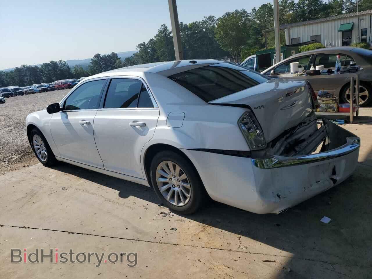 2014 CHRYSLER 300 - VIN: 2C3CCAAG0EH157587 - Фото 2