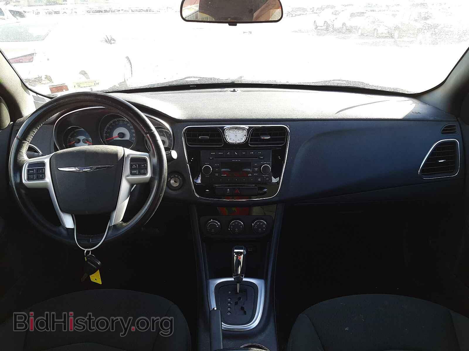 2011 CHRYSLER 200 - VIN: 1C3BC1FB1BN617884 - Фото 9