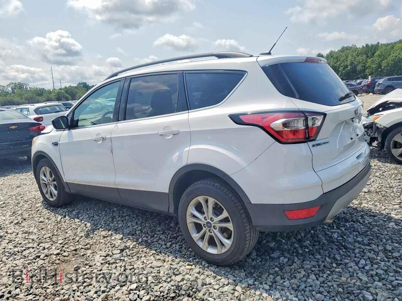 2017 FORD ESCAPE - VIN: 1FMCU0GD8HUB61786 - Photo 2