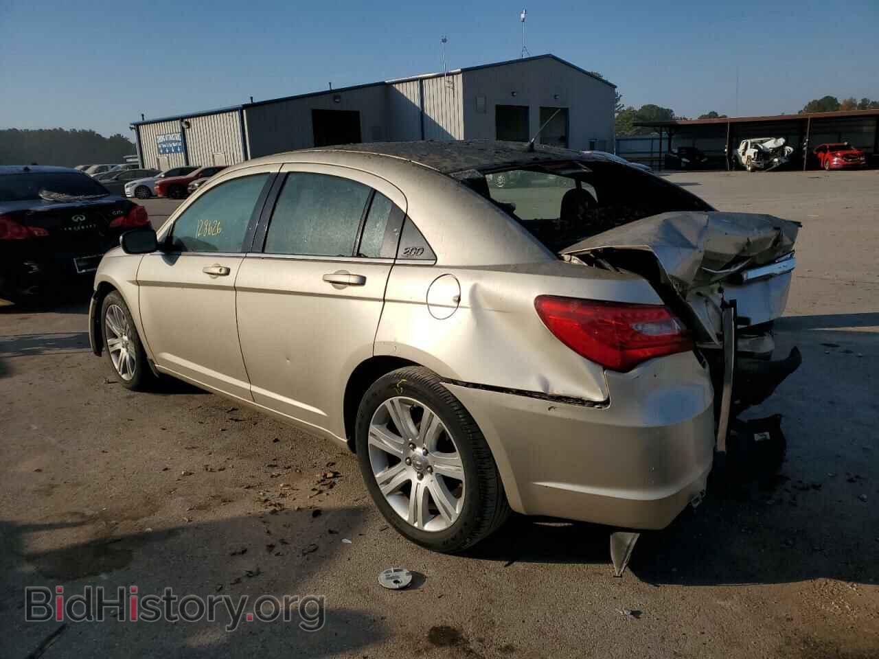 2013 CHRYSLER 200 - VIN: 1C3CCBAB0DN640819 - Фото 3
