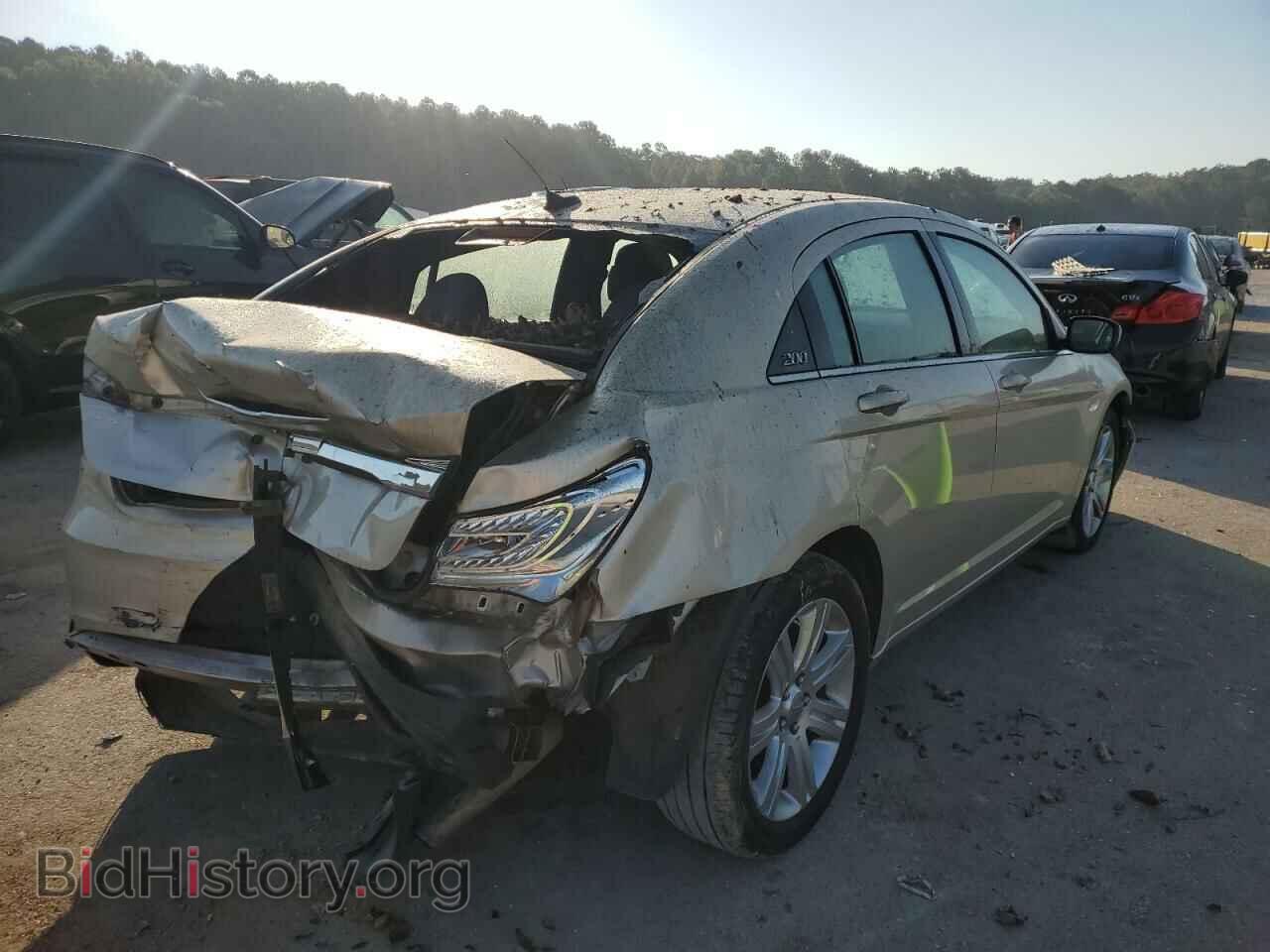 2013 CHRYSLER 200 - VIN: 1C3CCBAB0DN640819 - Фото 4
