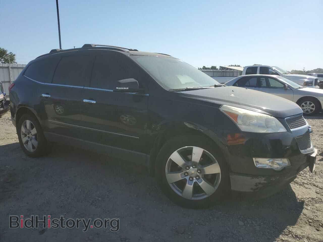 2011 CHEVROLET TRAVERSE - VIN: 1GNKVLED4BJ376972 - Фото 4