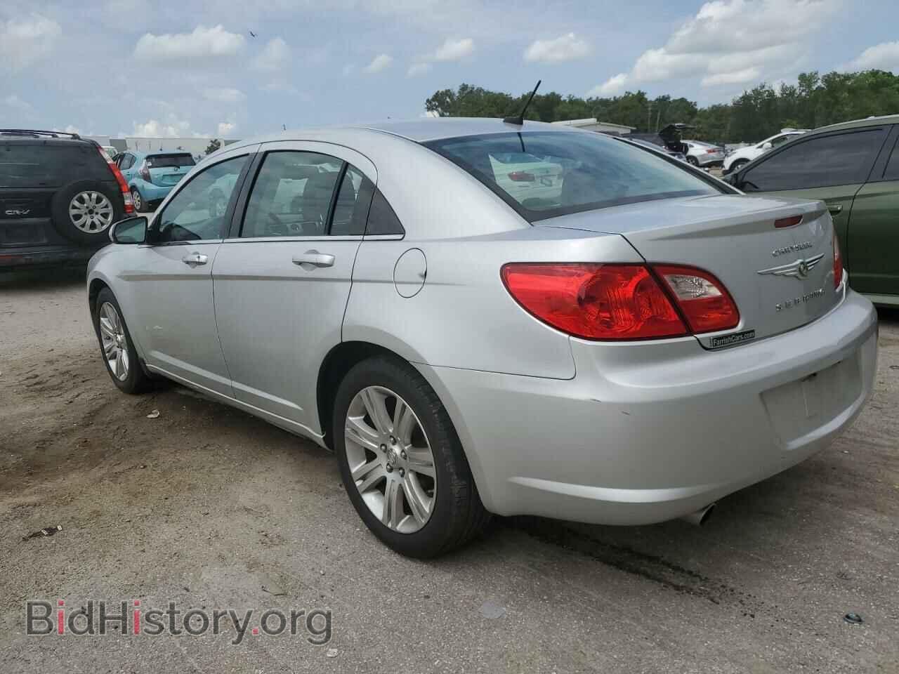 2010 CHRYSLER SEBRING - VIN: 1C3CC5FVXAN160965 - Фото 2