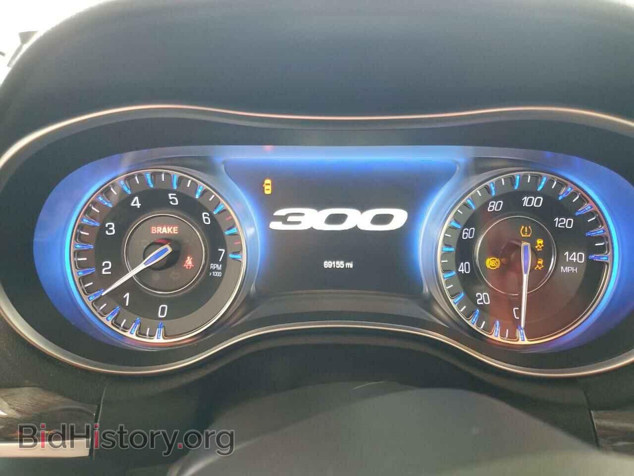 2017 CHRYSLER 300 - VIN: 2C3CCAAGXHH516514 - Фото 9