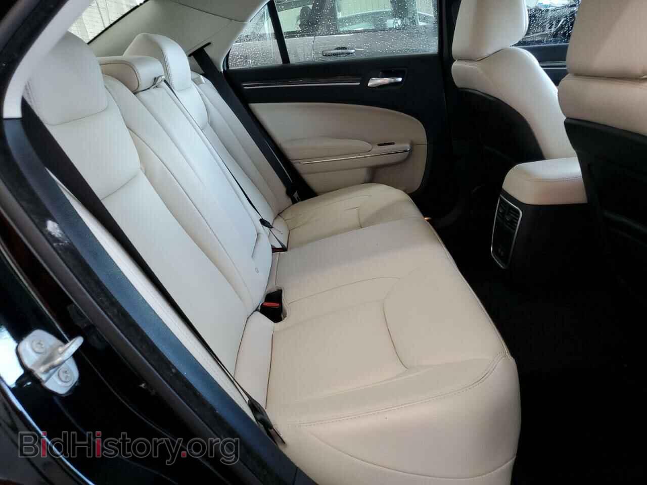 2017 CHRYSLER 300 - VIN: 2C3CCAAGXHH516514 - Фото 10