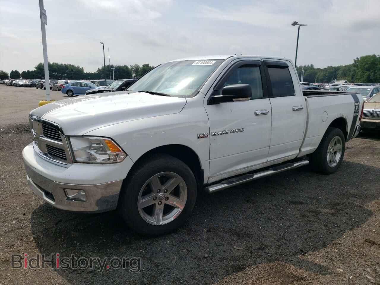 Photo 1D7RV1GT4BS618028 - DODGE All Models 2011