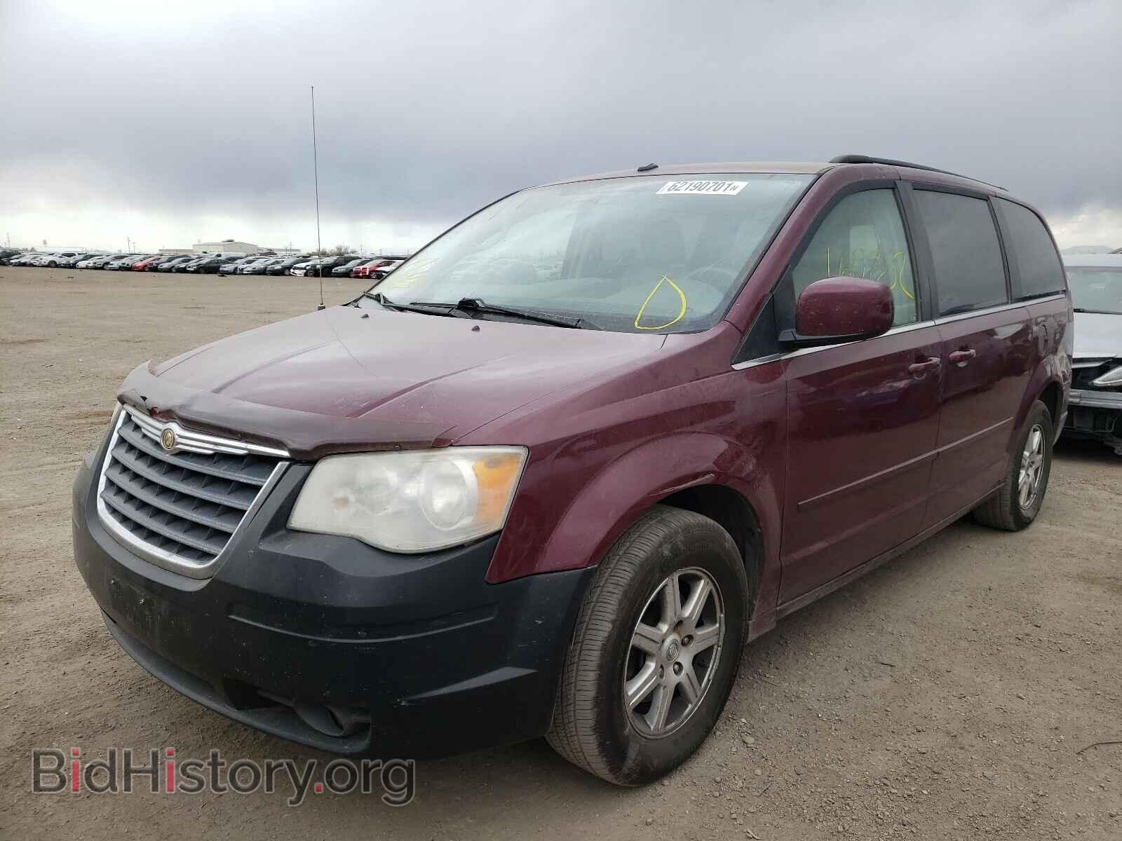 2008 CHRYSLER MINIVAN - VIN: 2A8HR54P88R676140 - Photo 2