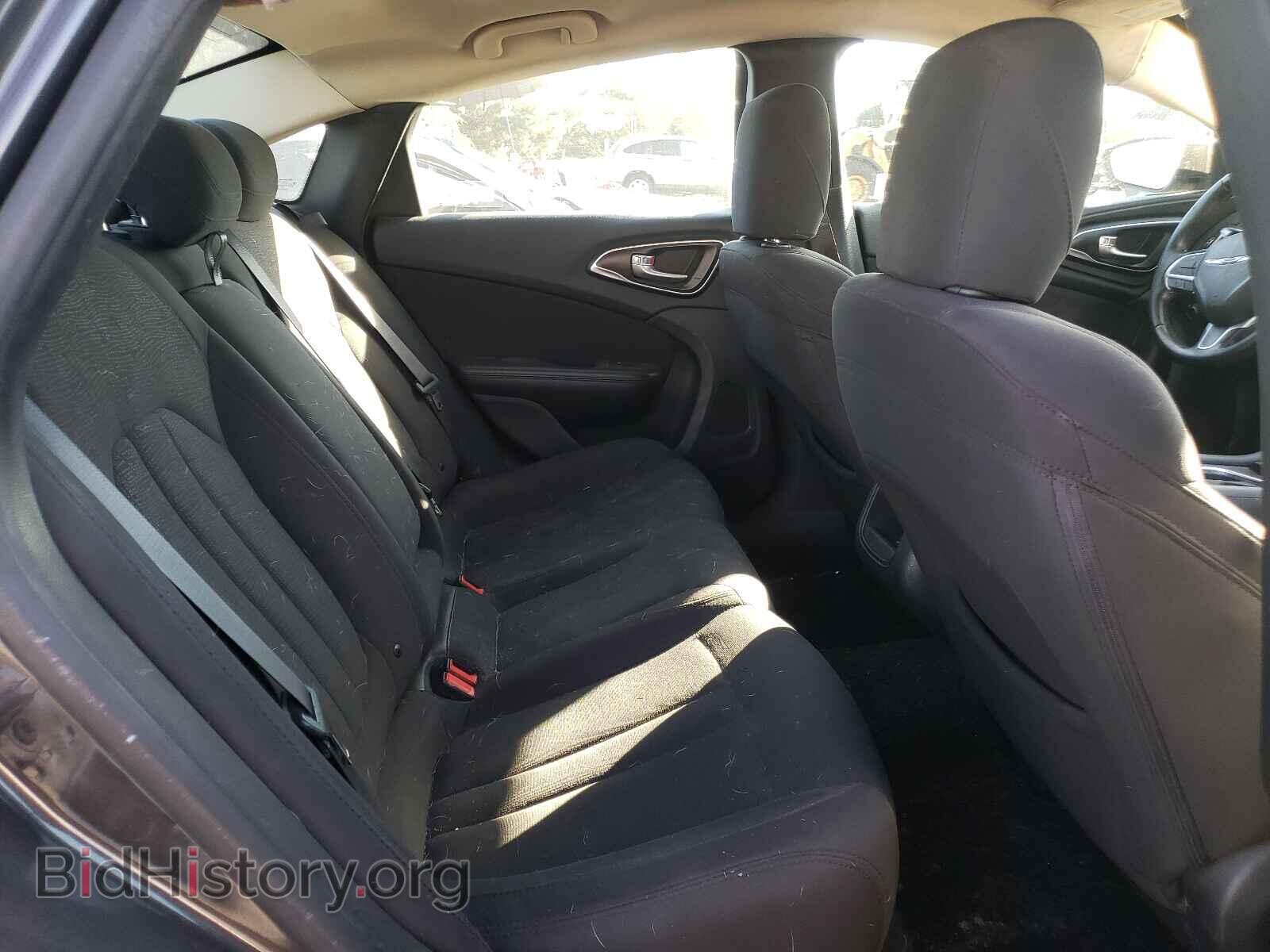 2015 CHRYSLER 200 - VIN: 1C3CCCAB2FN747220 - Фото 6