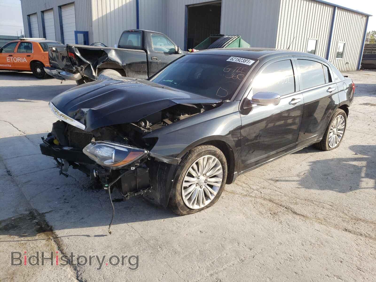 2011 CHRYSLER 200 - VIN: 1C3BC2FG7BN505124 - Фото 2