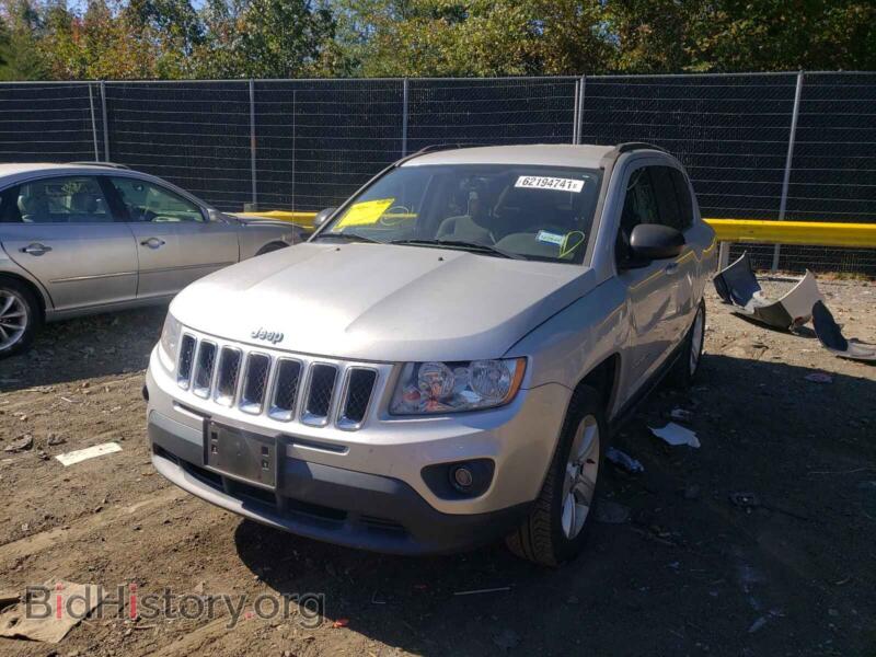 2011 Jeep COMPASS (VIN 1J4NT1FB4BD245756) — photo 2 of 10