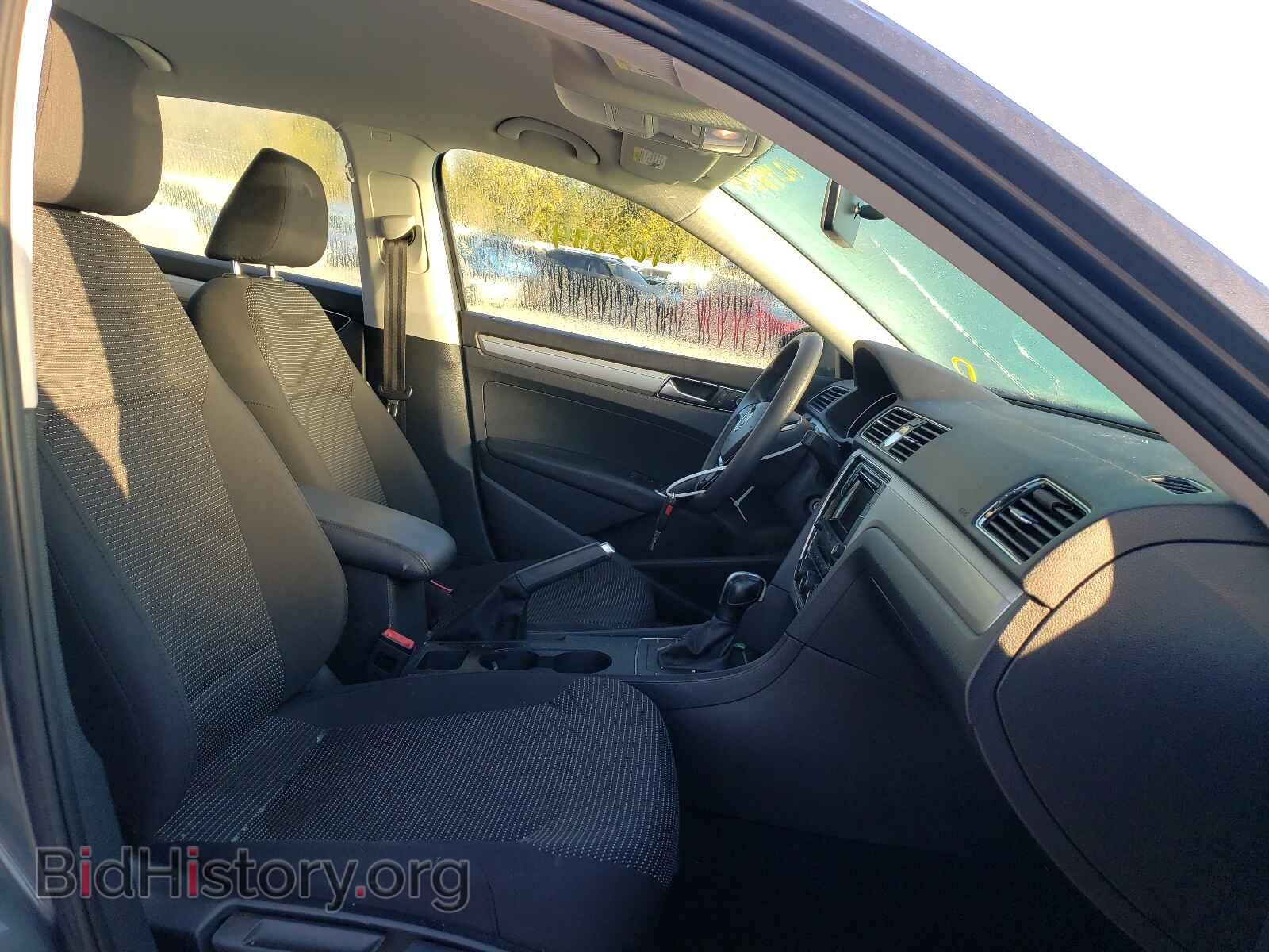 2016 VOLKSWAGEN PASSAT - VIN: 1VWAT7A30GC028738 - Фото 5