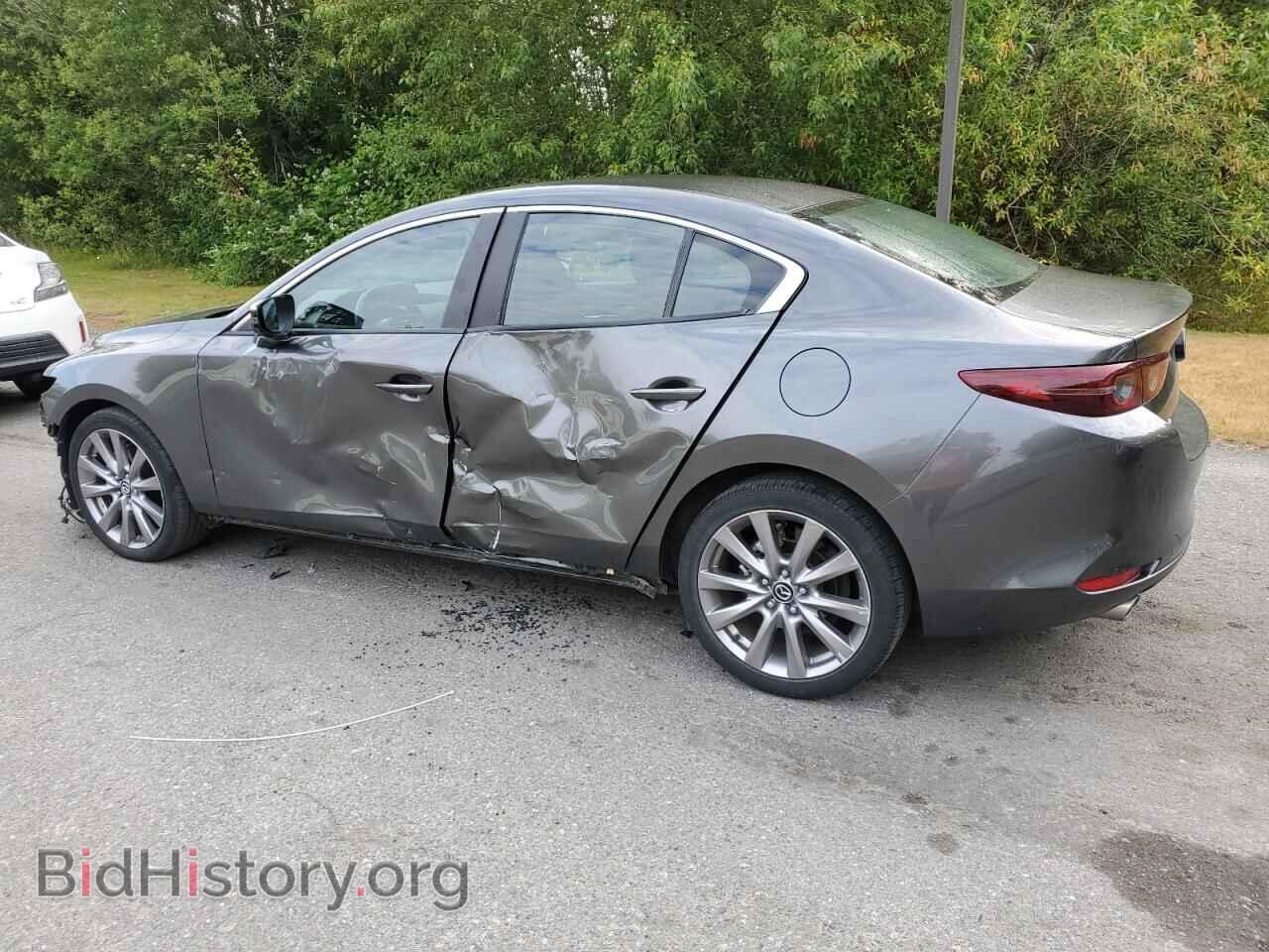 2019 MAZDA 3 - VIN: JM1BPBAM5K1118320 - Photo 2